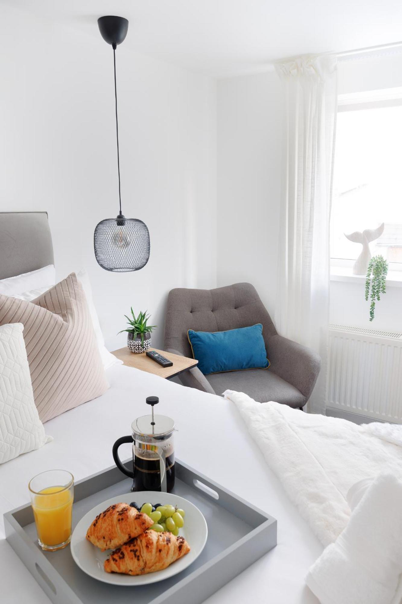 Boujis Central Plymouth Apartment - Sleeps 4 - Habita Property Экстерьер фото